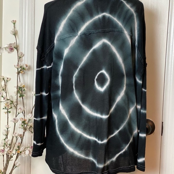 POL Galaxy Swirl Lightweight Pullover‎ Top - Picture 7 of 10